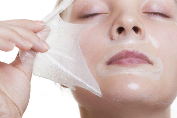 Peeling: una manera efectiva de mantener tu piel impecable