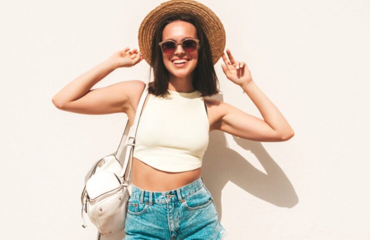 young-beautiful-smiling-hipster-1030×580
