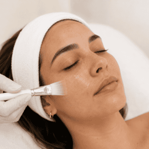 Limpieza Facial + Peeling a Elección
